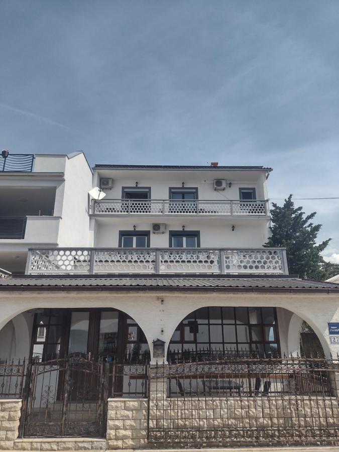 Apartments Vita نوفي فينودولسكي المظهر الخارجي الصورة