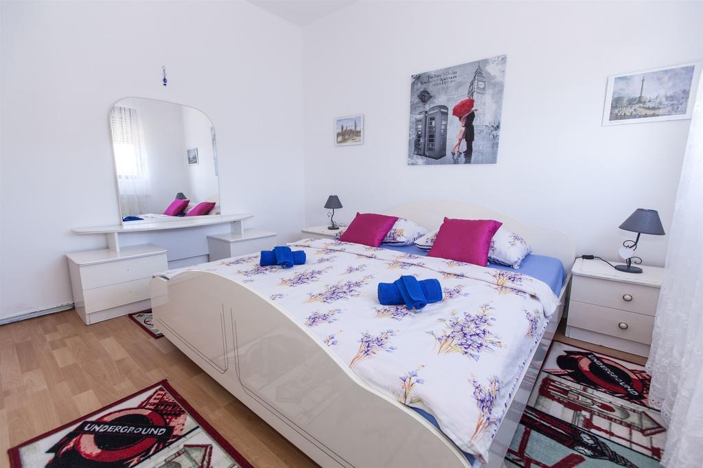 Apartments Vita نوفي فينودولسكي الغرفة الصورة